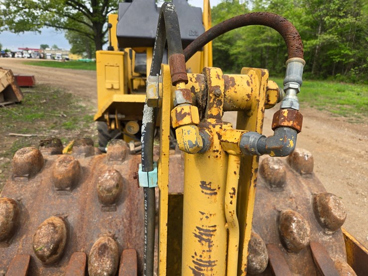 caterpillar-cp-323c-image-40