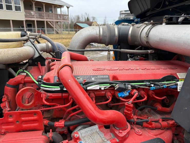 2020-kenworth-t800-image-15