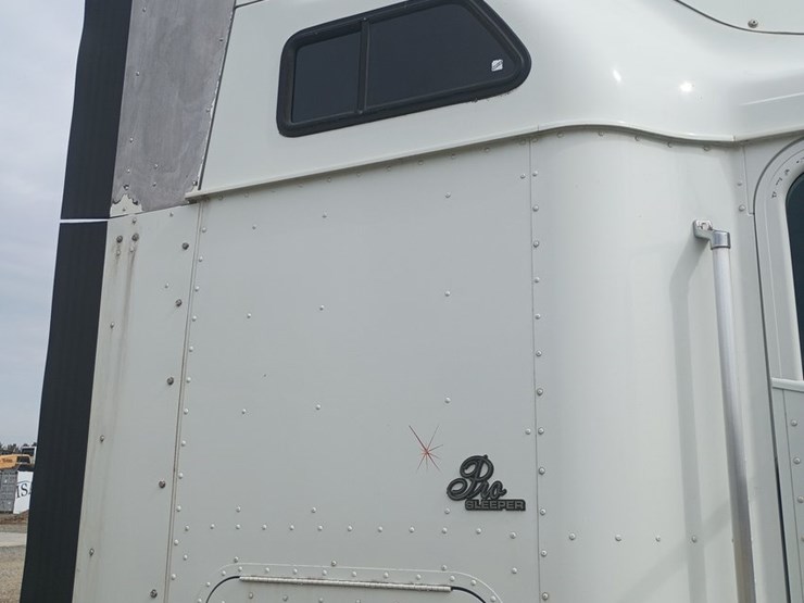 2000-international-9200i-image-14