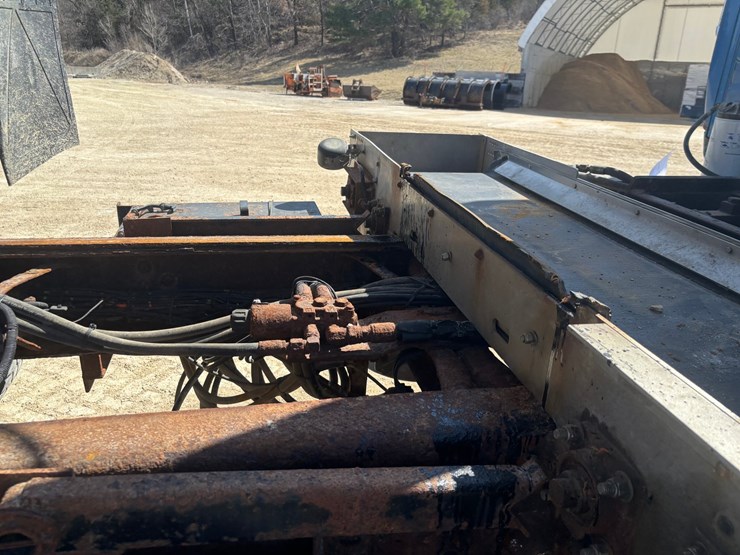 2006-international-7600-image-150