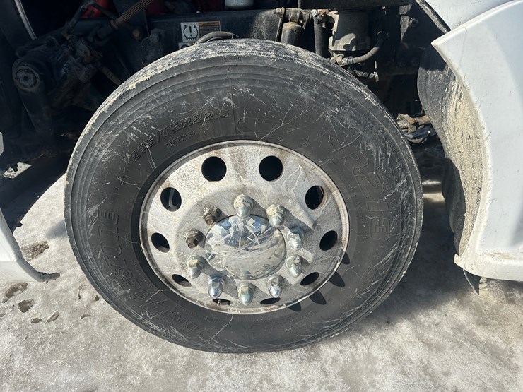 2017-kenworth-t680-image-76