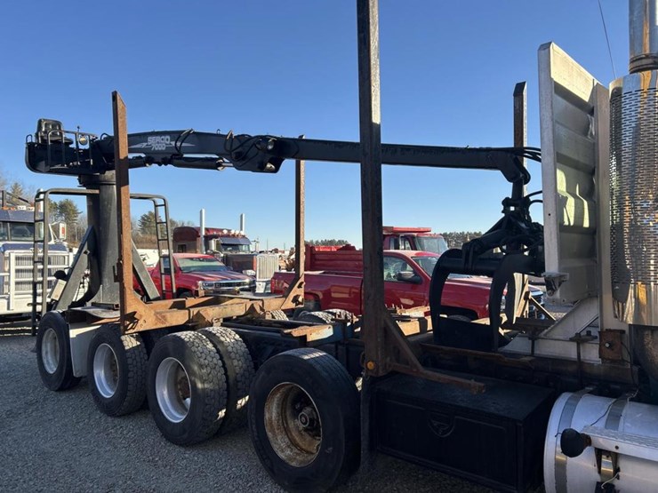 2001-mack-ch613-image-18