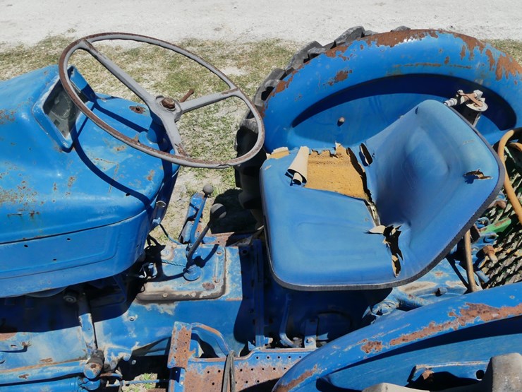 ford-tractor-image-9