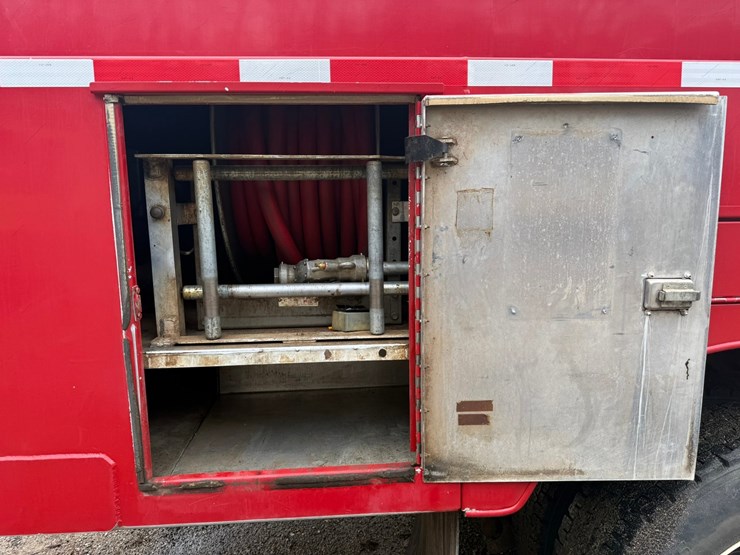 2012-international-7400-image-49