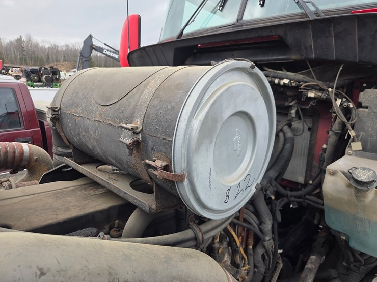 2005-kenworth-t600-image-52