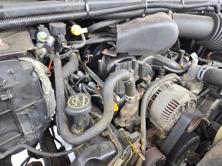 2001-ford-f350-image-28