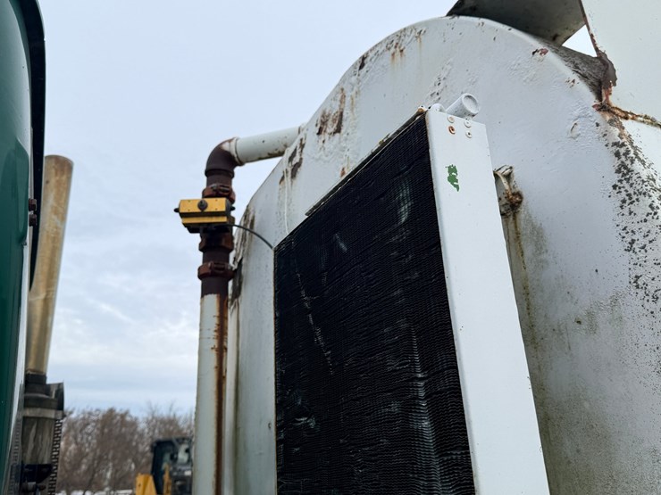 1999-mack-dm690-image-31