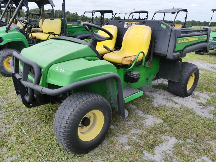 john-deere-tx-4x2-image-2