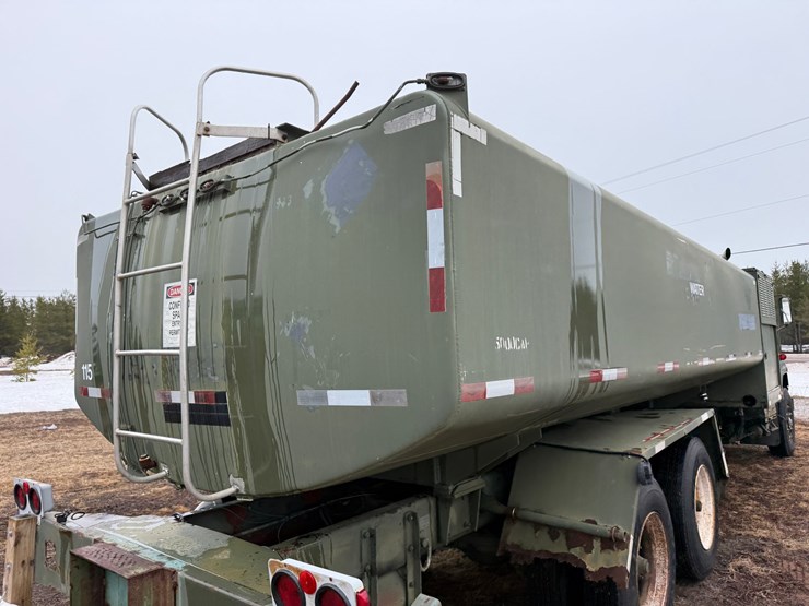 1984-mack-dm492s-image-37