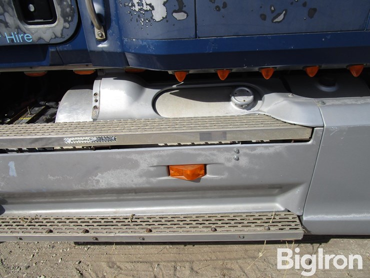 2001-mack-ch613-image-12