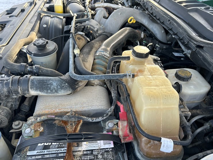 2021-ford-f550-image-54