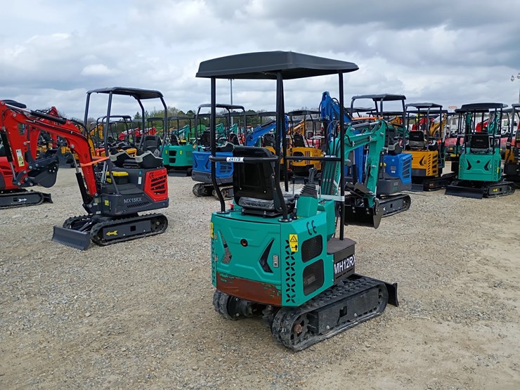 #24179-•-2025-agt-mh12rx-mini-excavator-image-4