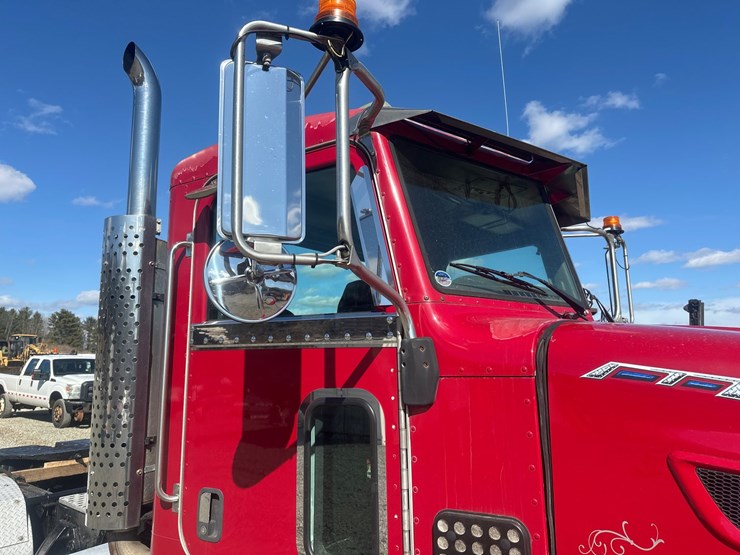 2008-peterbilt-386-image-11