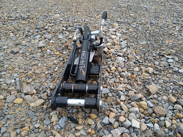 #l19-034-•-tpm-hydraulic-thumb-mini-excavator-attachment-image-3