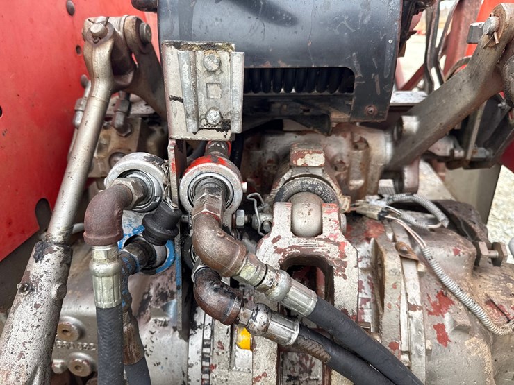 massey-ferguson-265-image-50