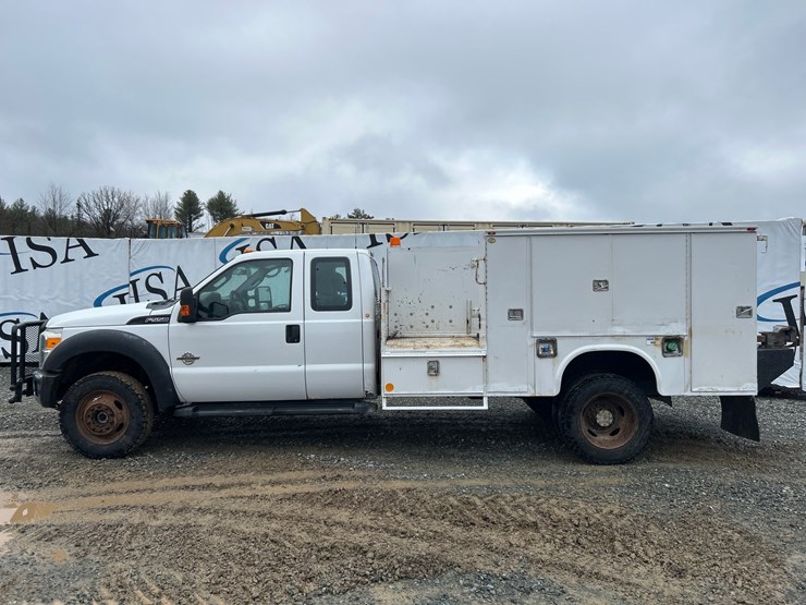 2011-ford-f550-image-2