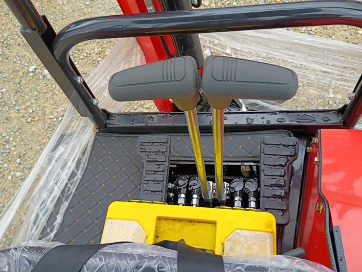 #l19-003-•-2026-diesel-tpm-18k-mini-excavator-image-13