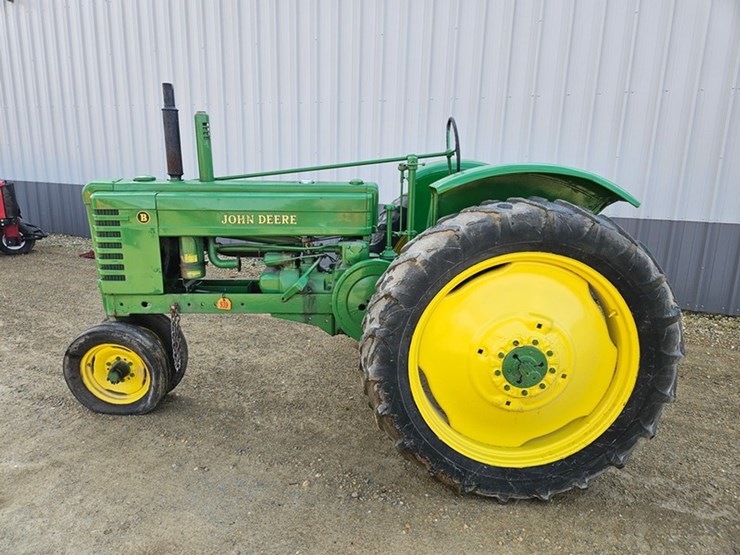 john-deere-model-b-image-2