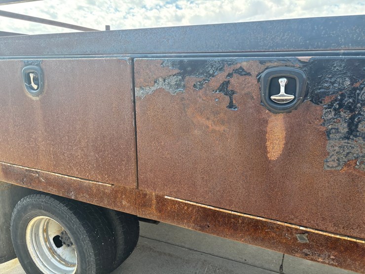 2017-ford-f350-image-51