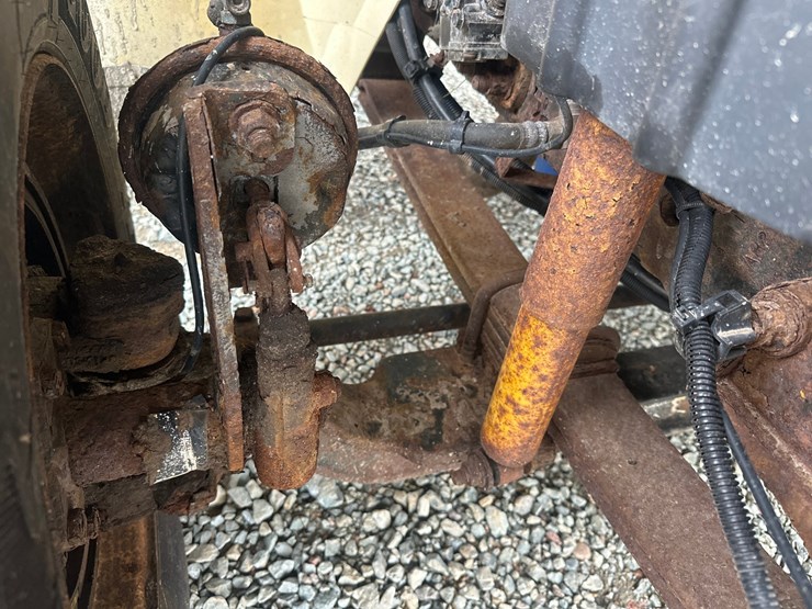 2010-international-4300-sba-image-56