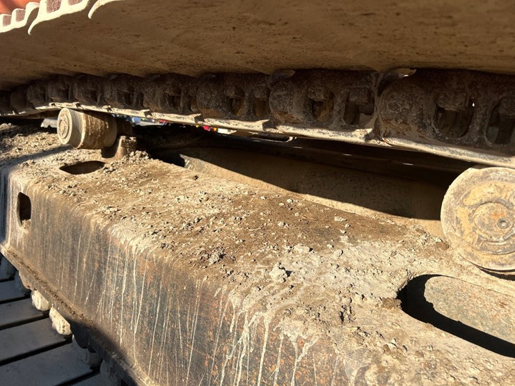 2021-hitachi-zx225-image-86