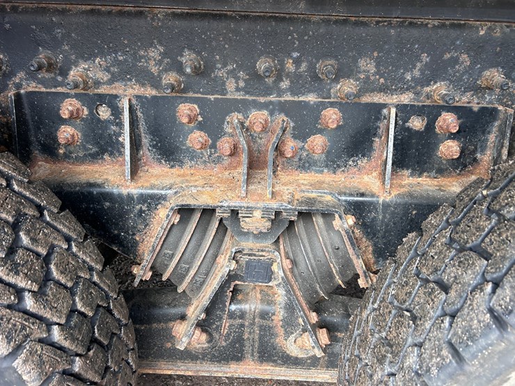 2003-international-7400-image-35