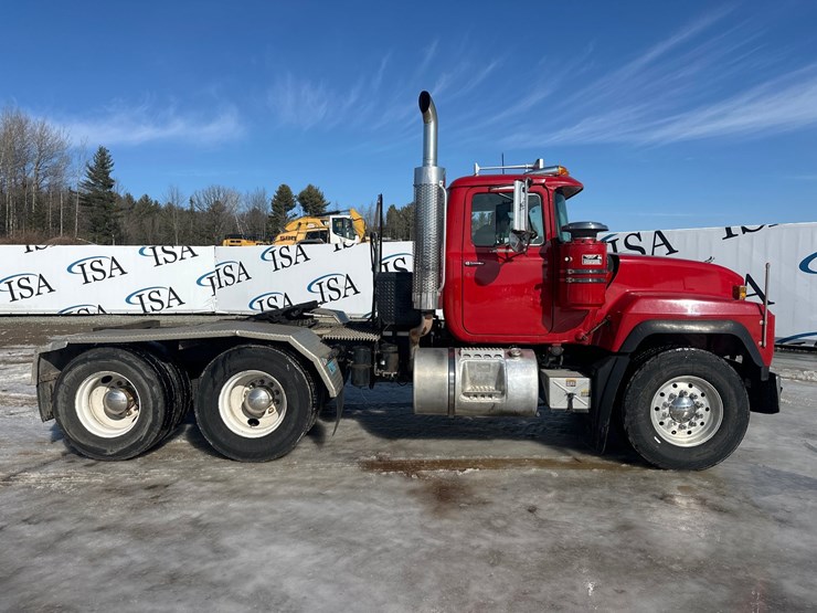 2000-mack-rd688s-image-6