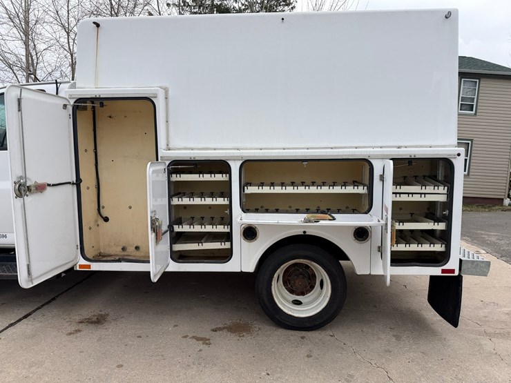 #1048-•-2009-gmc-c5500-specialty-service-truck-image-31