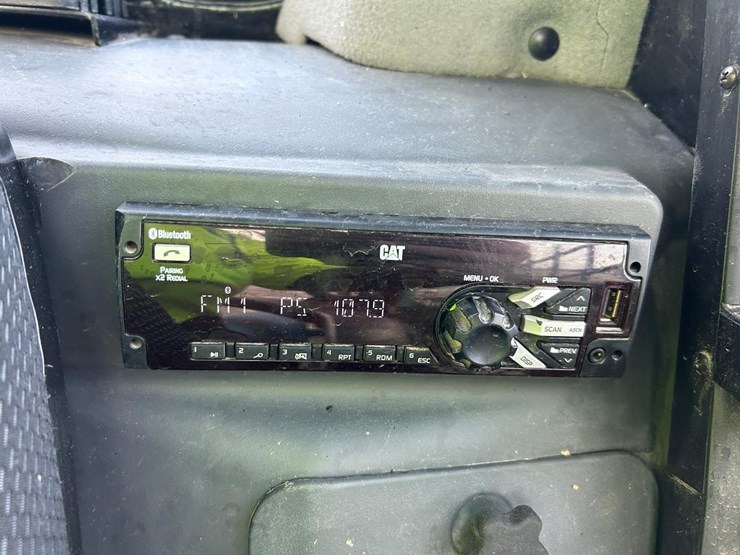 2019-caterpillar-259d3-image-28