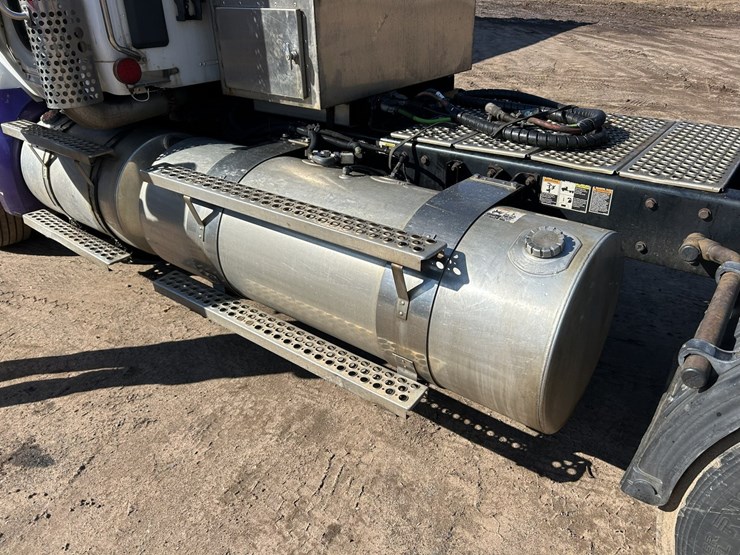 2020-kenworth-t880-image-20