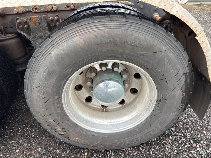 2020-kenworth-t800-image-75