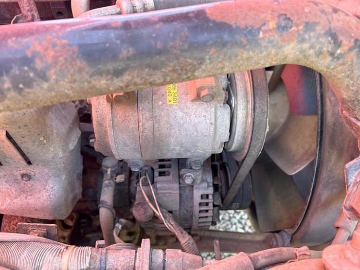 2005-isuzu-nqr-image-45