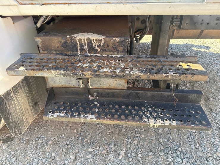 2000-international-4700-image-32