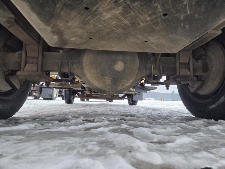 2005-massey-ferguson-8-image-26