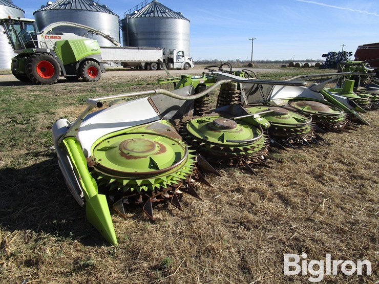 2013-claas-658-orbis-8-row-rotary-forage-header-image-3