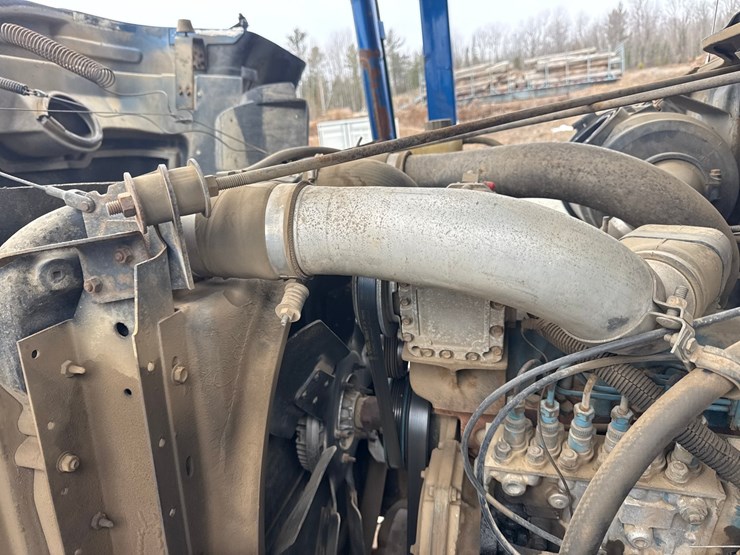 1999-international-4900-image-17