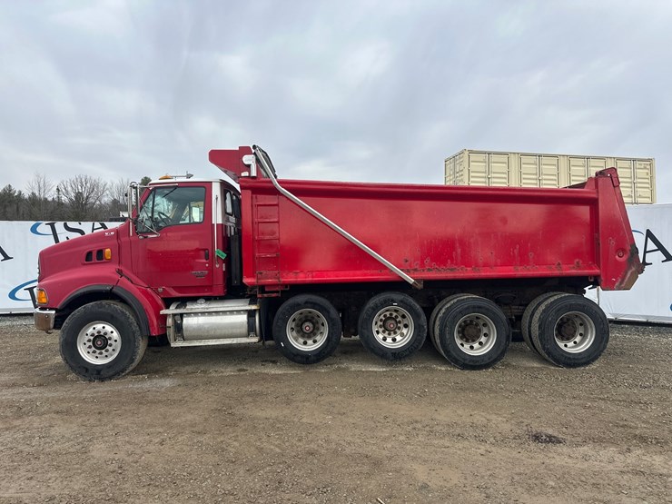 2005-massey-ferguson-8-image-2