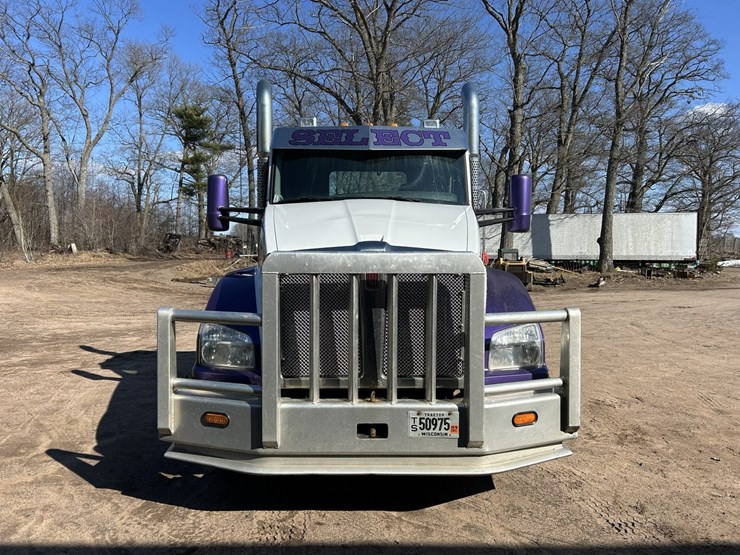 2020-kenworth-t880-image-8