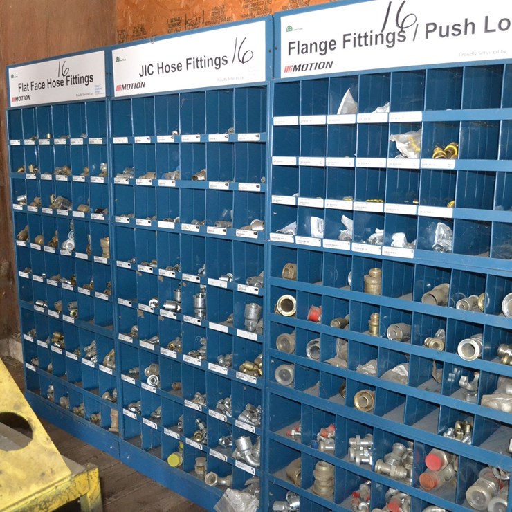 3 SECTION PARKER HYDRAULIC CRIMP FITTING W/ (2) WEATHEAD CABINETS