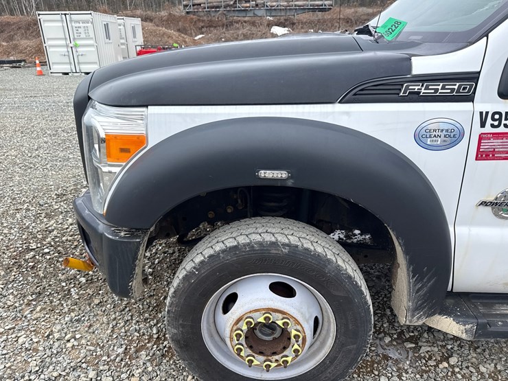 2015-ford-f550-image-9