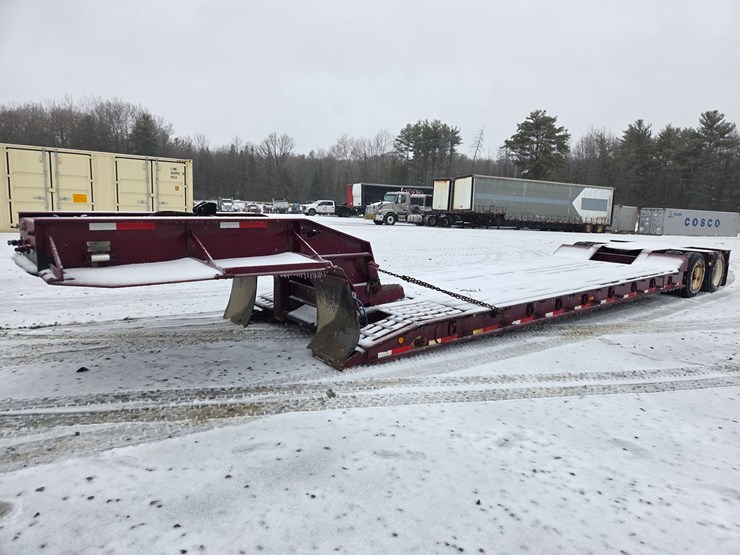 1994-massey-ferguson-8-image-1