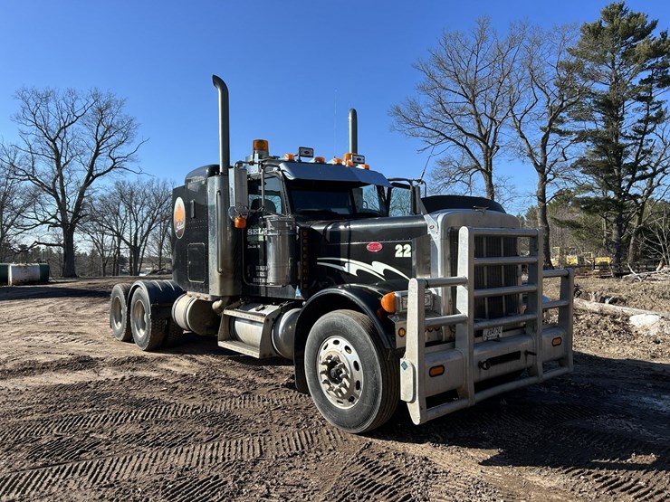 2005-peterbilt-379-image-7