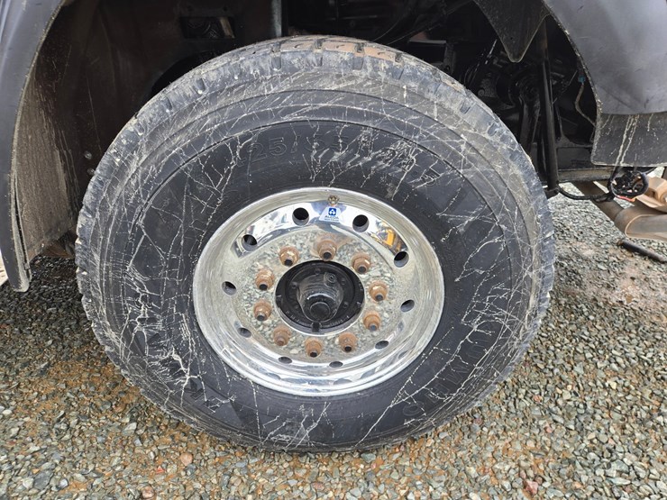 2019-international-hx620-image-78