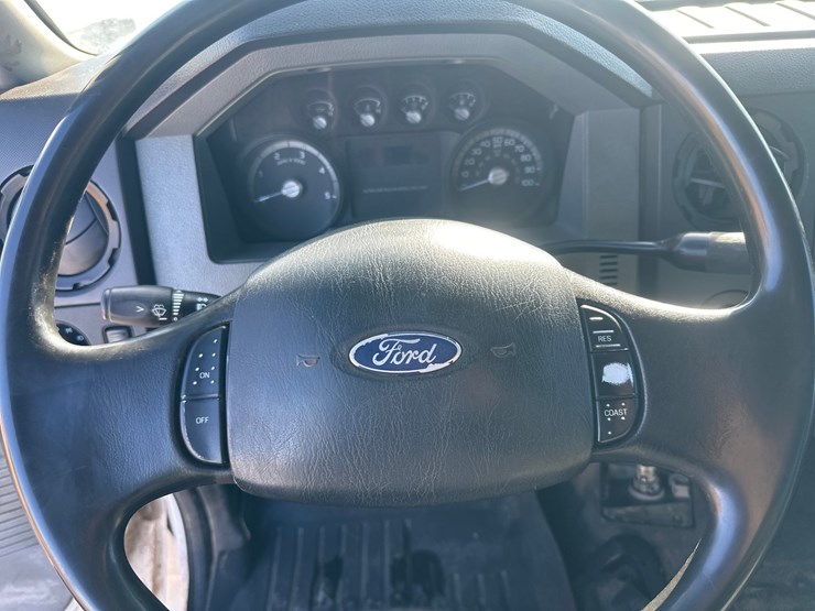 2012-ford-f650-image-27