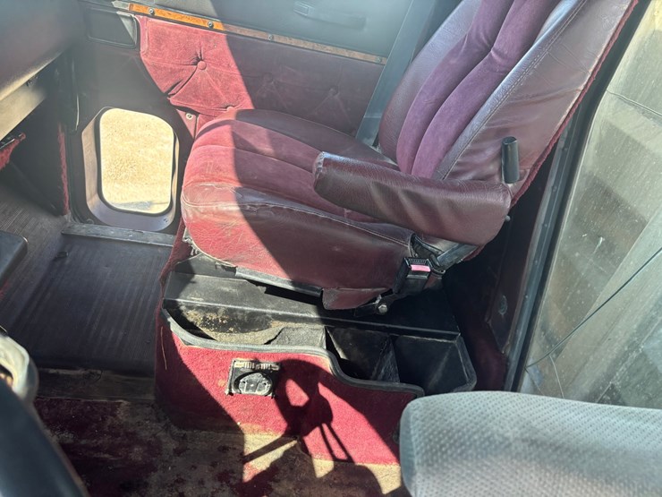 1994-international-9400-image-40