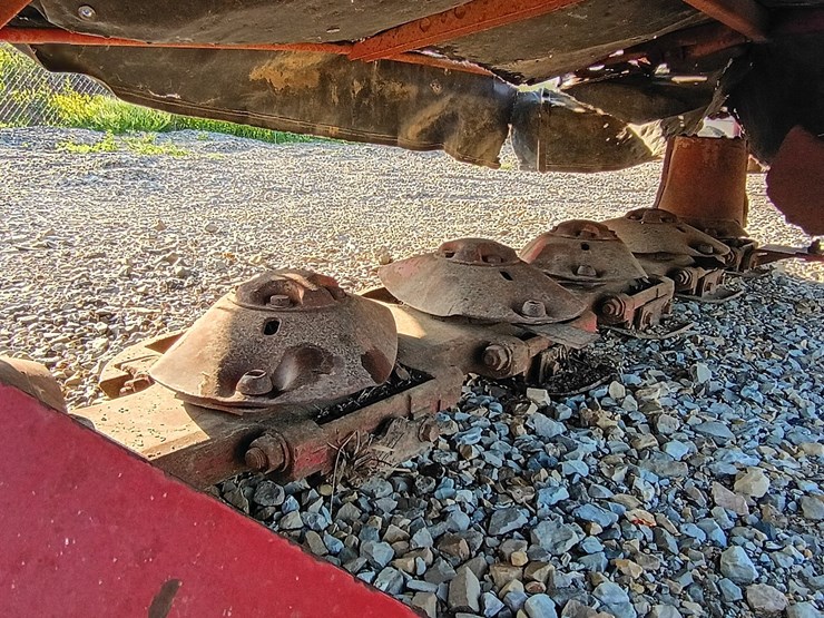 new-holland-616-image-16