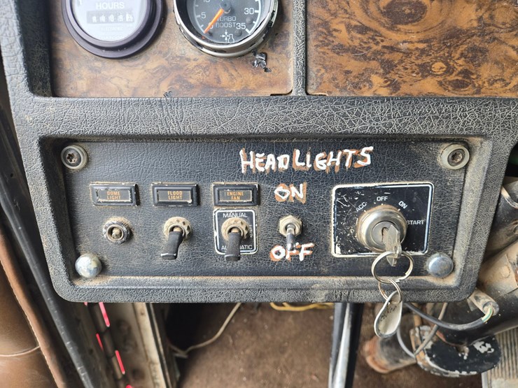 1993-kenworth-t800-image-75