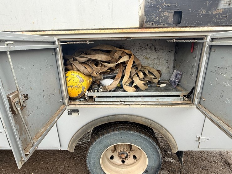 2004-caterpillar-c7-image-32