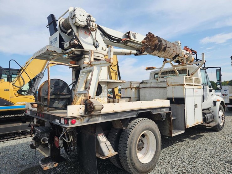 2003-international-durastar-4300-image-13