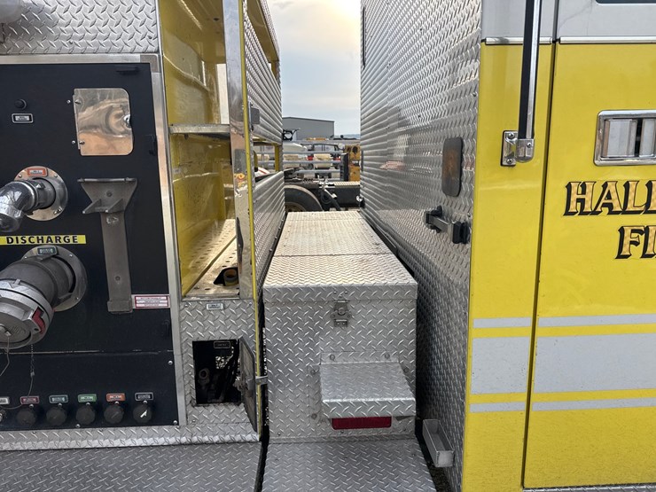 1998-massey-ferguson-8-image-32